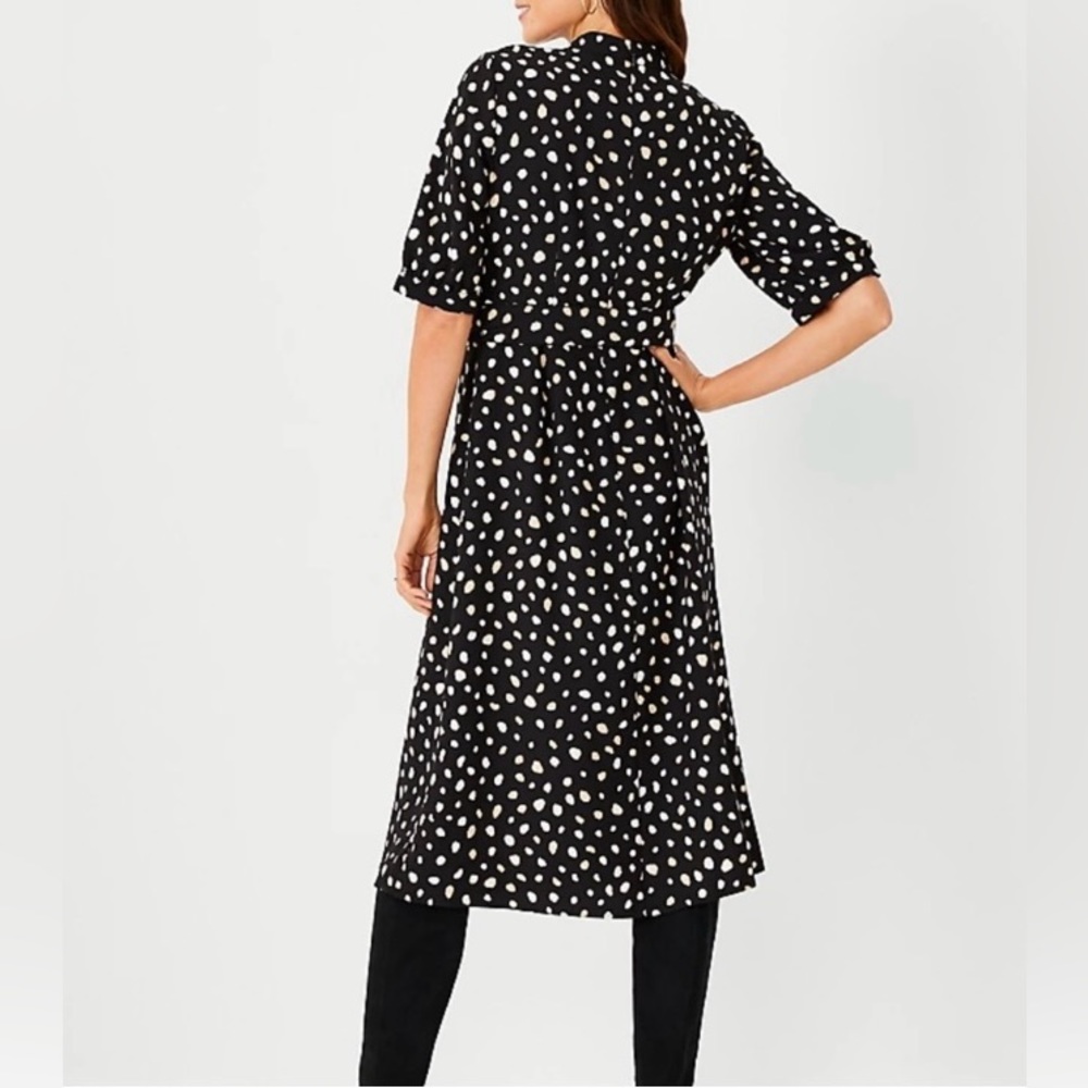 Ann Taylor Women’s Spotted Mock Neck Midi Dress black short sleeve size 4 - Picture 2 of 4